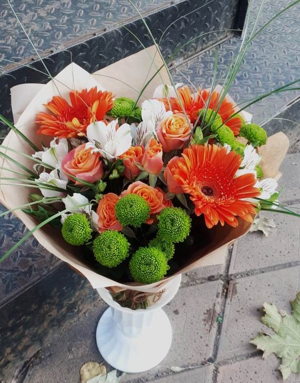 Букет цветов из: Герберы, Хризантемы, Альстромерии и Розы в Масловой Пристани
