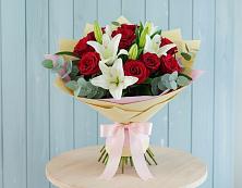 Букет цветов из:  Лилии и Розы в Масловой Пристани