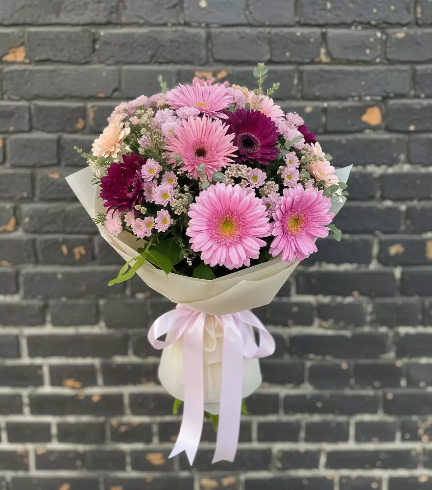 Букет цветов из: Герберы и Хризантемы в Масловой Пристани