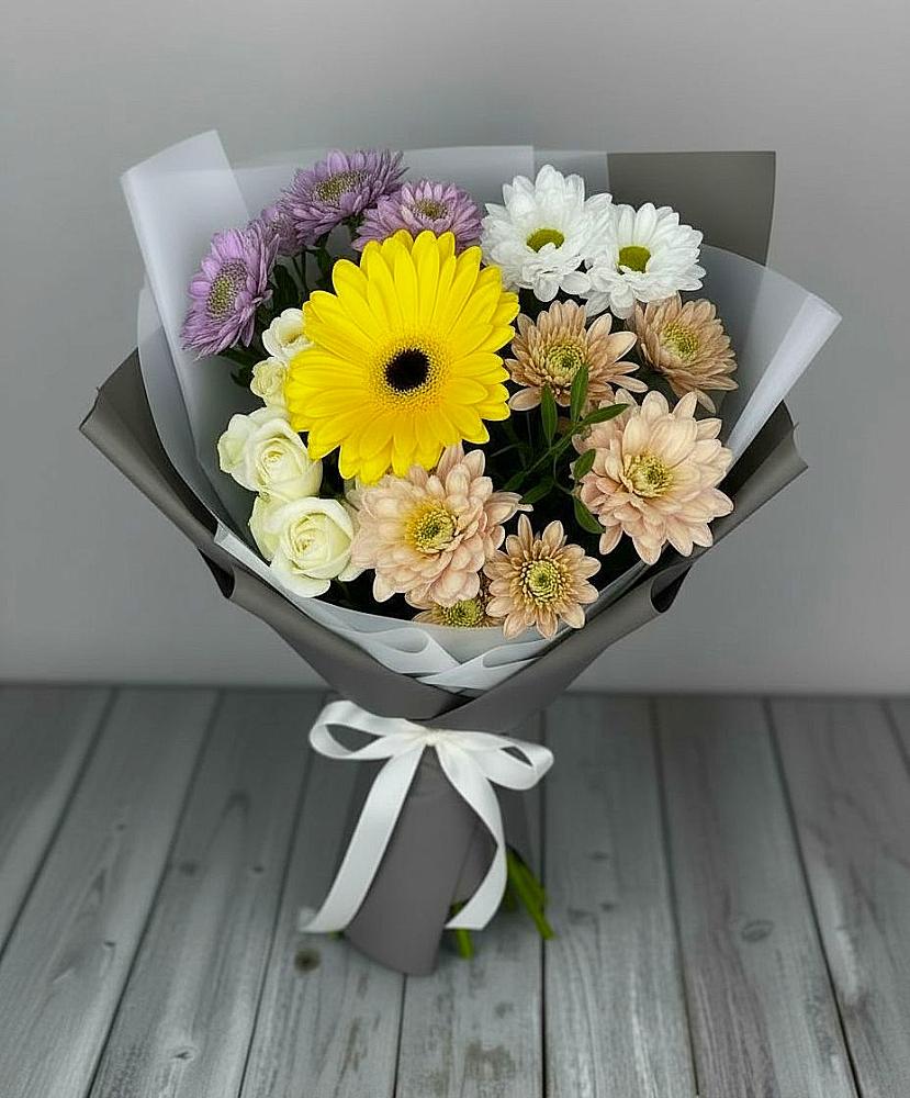 Букет цветов из: Розы, Герберы и Хризантемы в Масловой Пристани