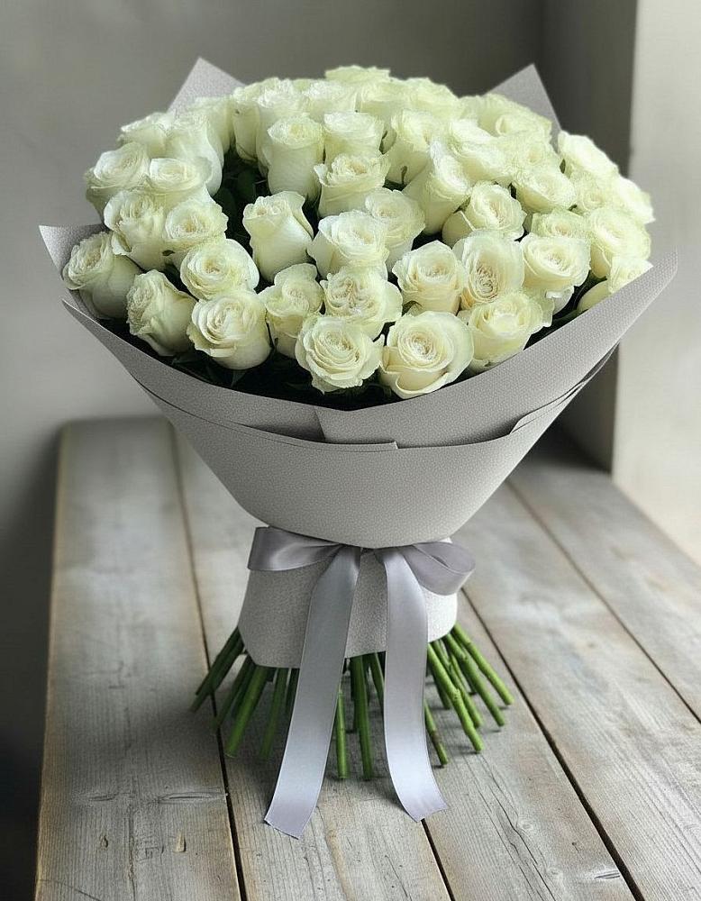 Букет 35 Белых роз в Масловой Пристани