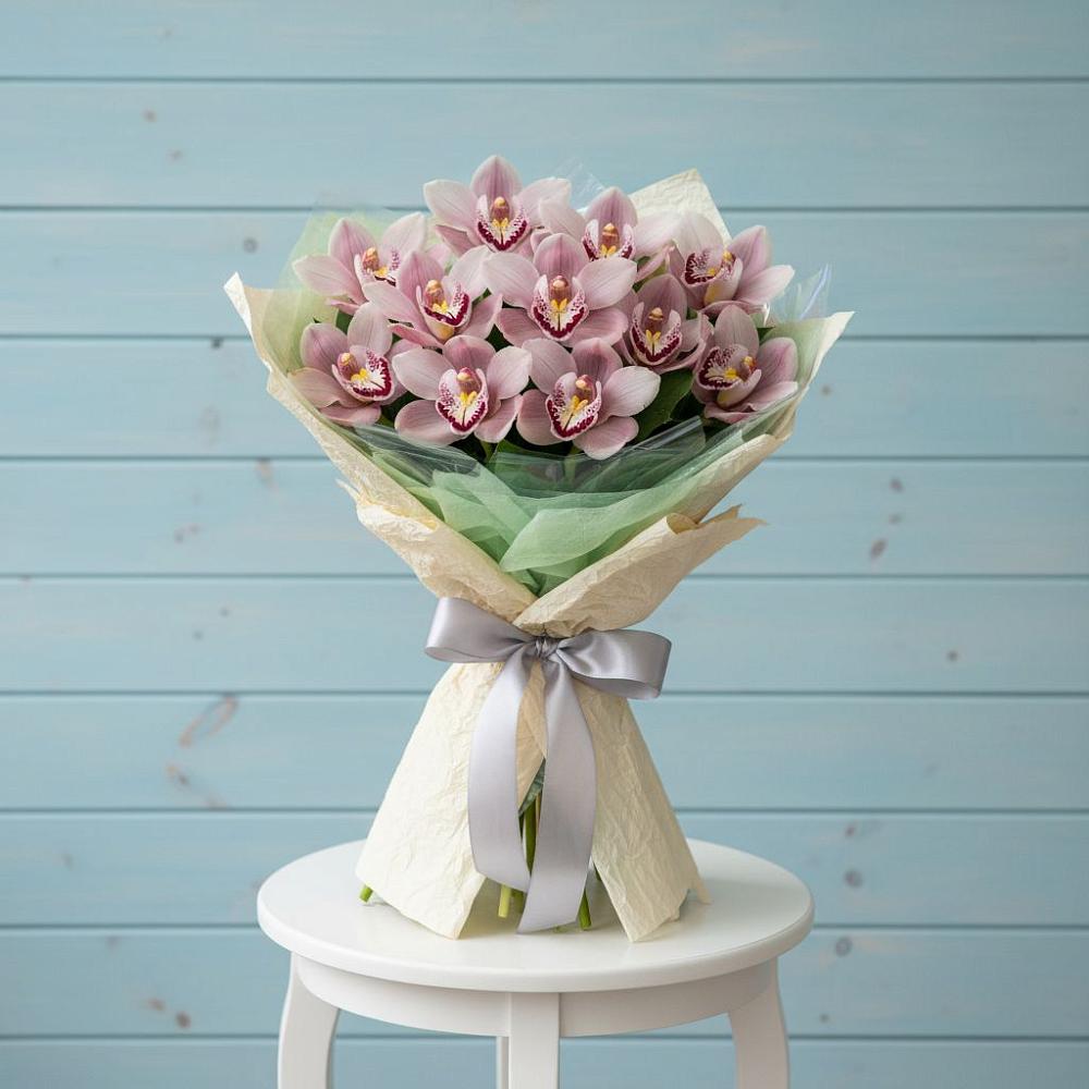 Букет цветов из: Орхидеи и Розы в Масловой Пристани