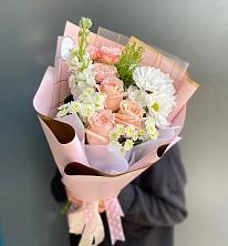 Букет цветов из:  Хризантемы и Розы в Масловой Пристани