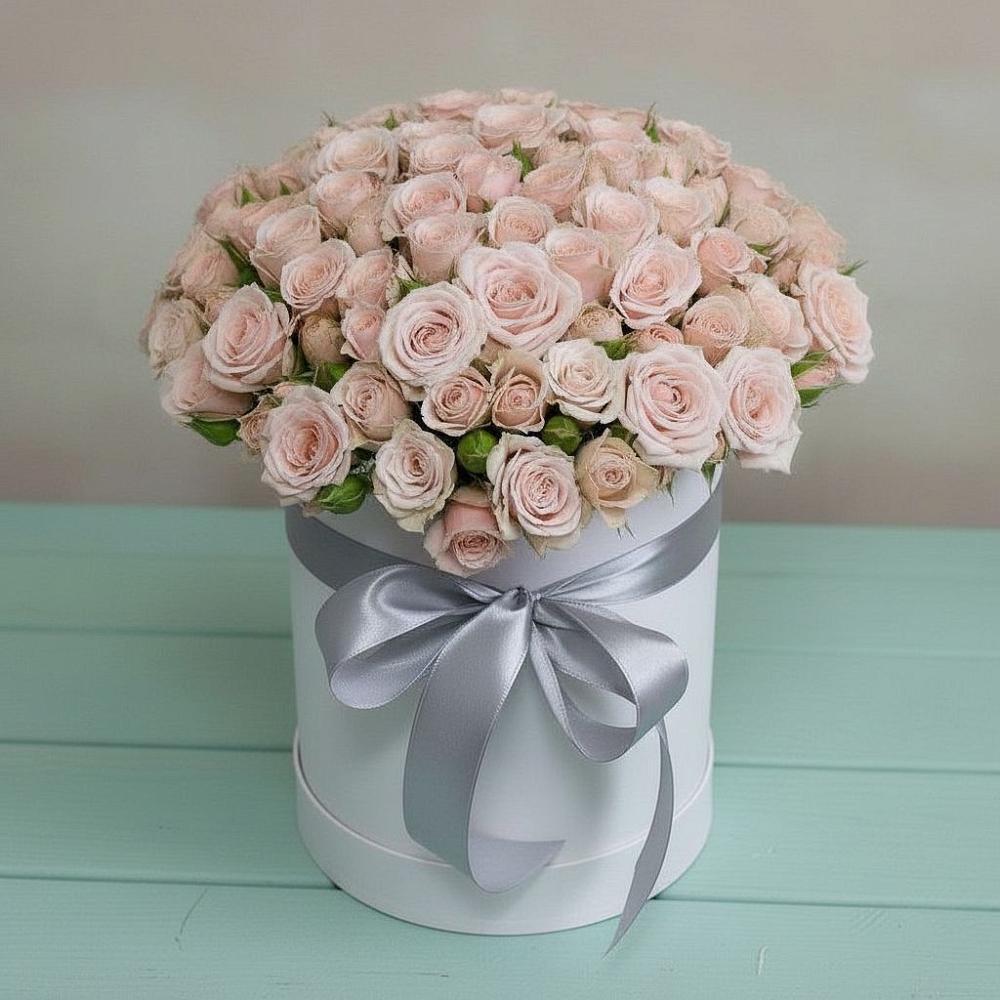 Цветочная композиция из Розы в шляпной коробке в Масловой Пристани